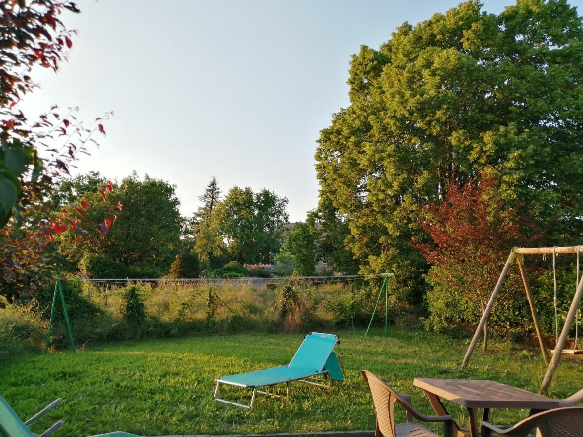 Chambre Campagne Uxelloise Uxeau Exteriör bild